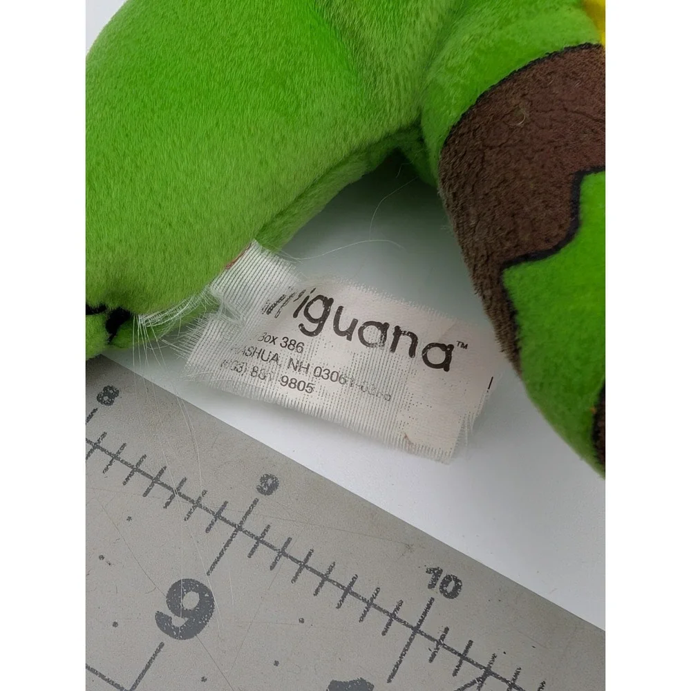 N/A lil iguana